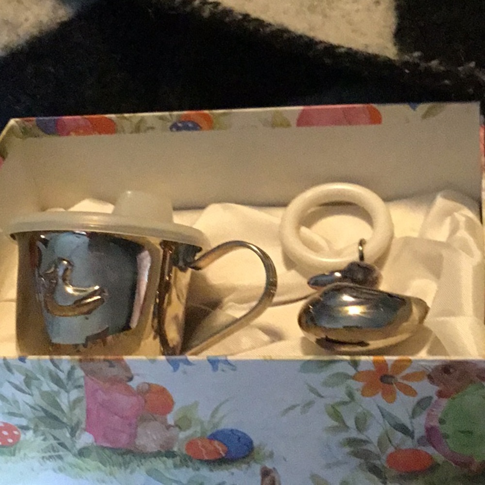 Vintage boxed Silver Plated Grenadier Baby tether and cup